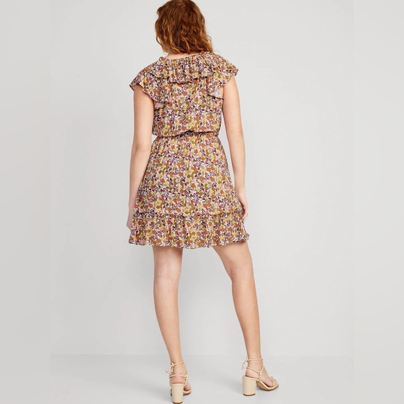 NWT Old Navy Waist-Defined Flutter-Sleeve Floral Mini Dress with Pockets - Picture 3 of 12